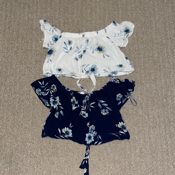 Streetwear Society flower crop tops. Tie bottom. Size: S. - Picture 1 of 1